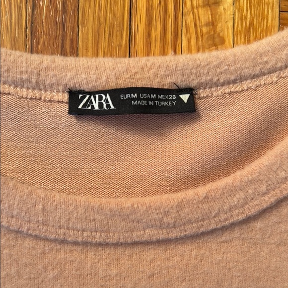 Zara Pink Long Sleeve Crop Tee Fitted - Picture 2 of 2